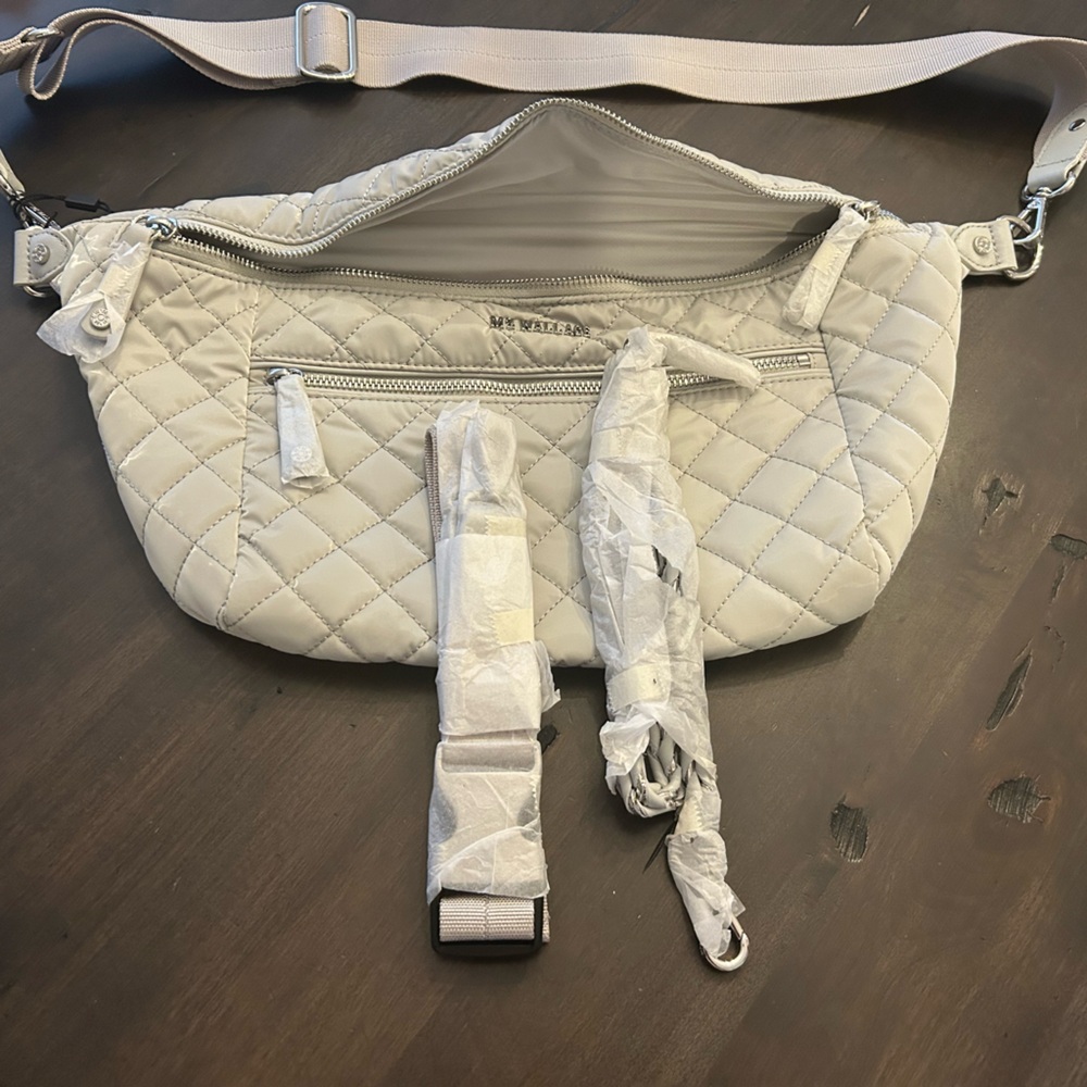 Quilted Crossbody crossbody sling Bag - pebble liquid - Picture 3 of 9